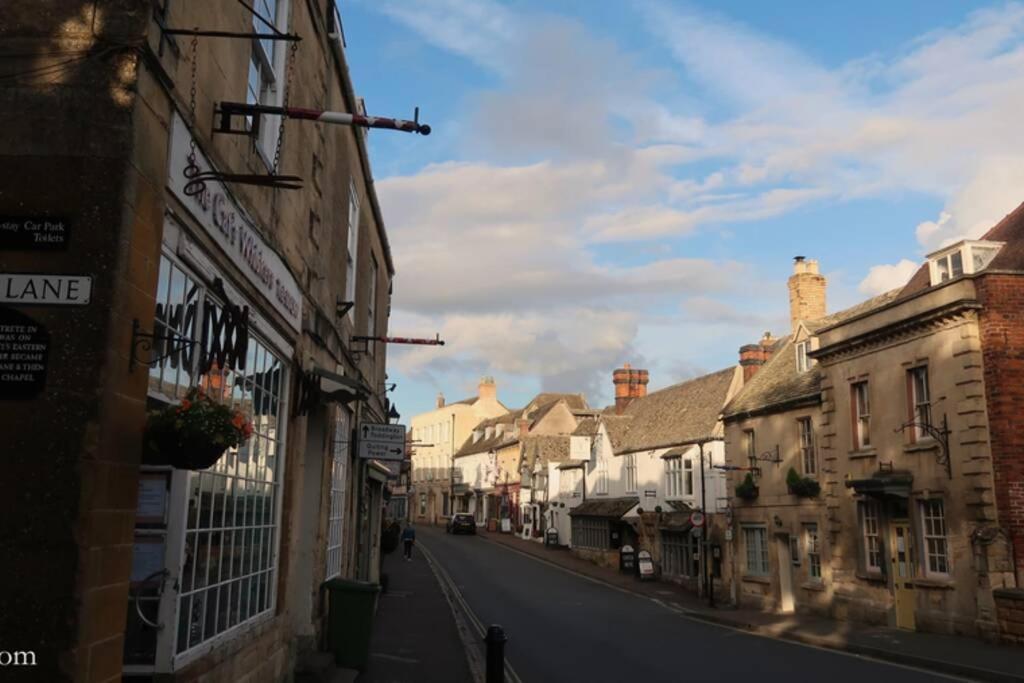 Peaceful Cottage In Heart Of Winchcombe Exterior foto